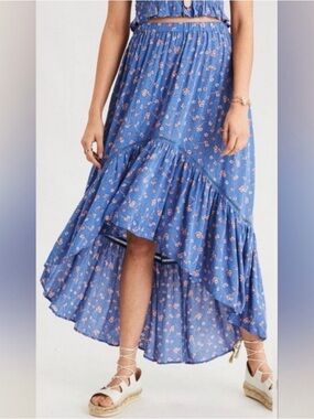 2 Piece American Eagle Outfitters Blue Floral High-Low Maxi Skirt w Top Set